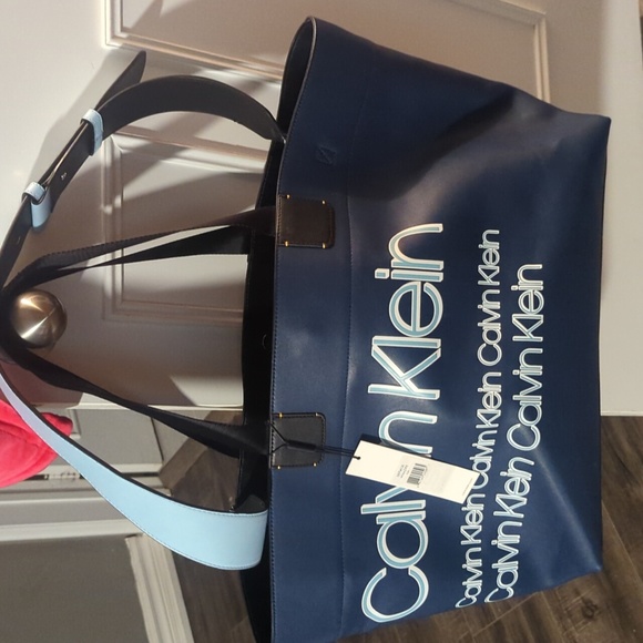 Calvin Klein large tote - Picture 2 of 4